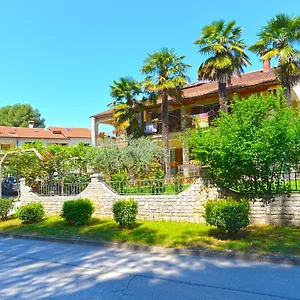 Marko 1377 Poreč